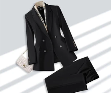 سفارشی‌سازی و عرضه عمده‌فروشی یک- پوشاک: برند مد خود را بسازید